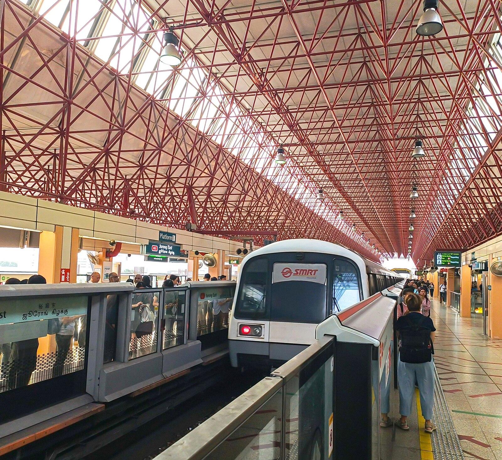 Jurong East MRT Station NSL